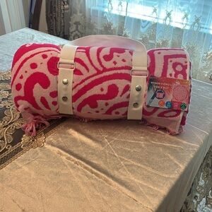 Loft by Loftex Beach Towel for Two - Brand New - Jumbo Size